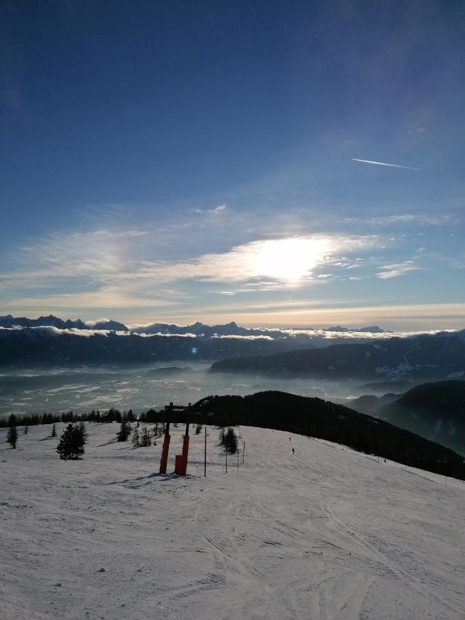 Gerlitzen Ferienappartement Paul Im Ski- Und Wandergebiet, Kanzelhoehe, Ossiacher See Deutschberg Eksteriør billede